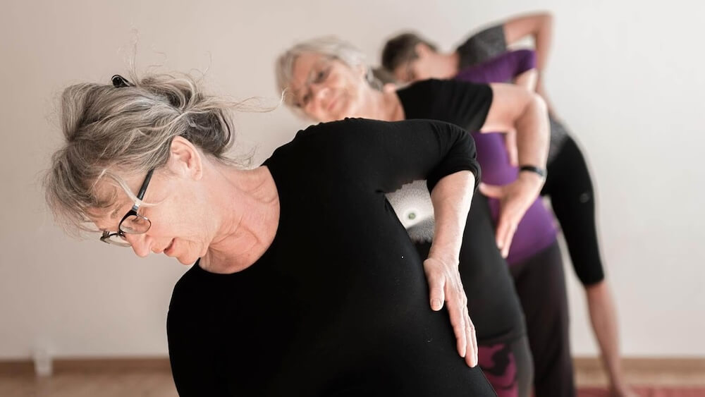 senior yoga odense